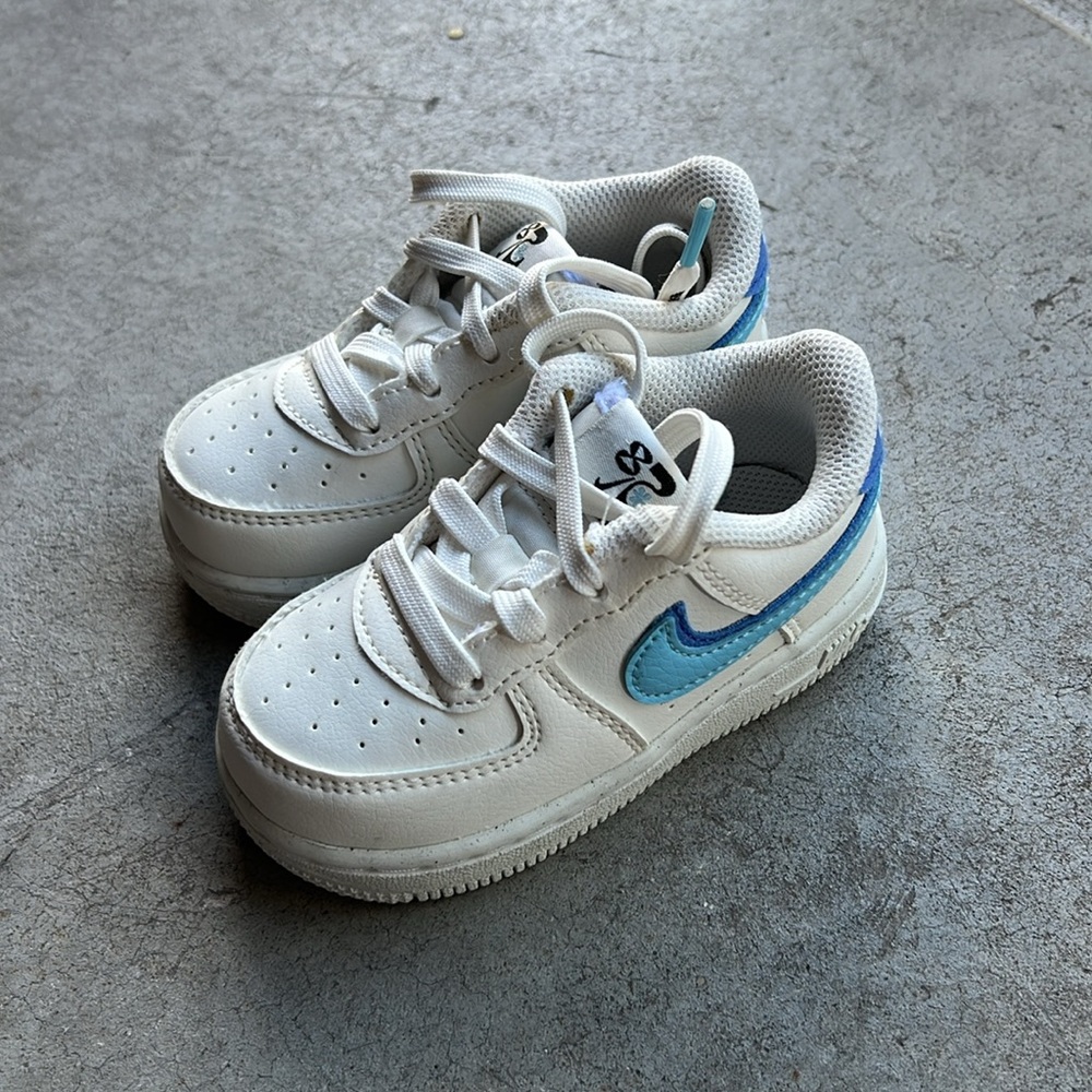 Nike Kids White and Blue Sneakers